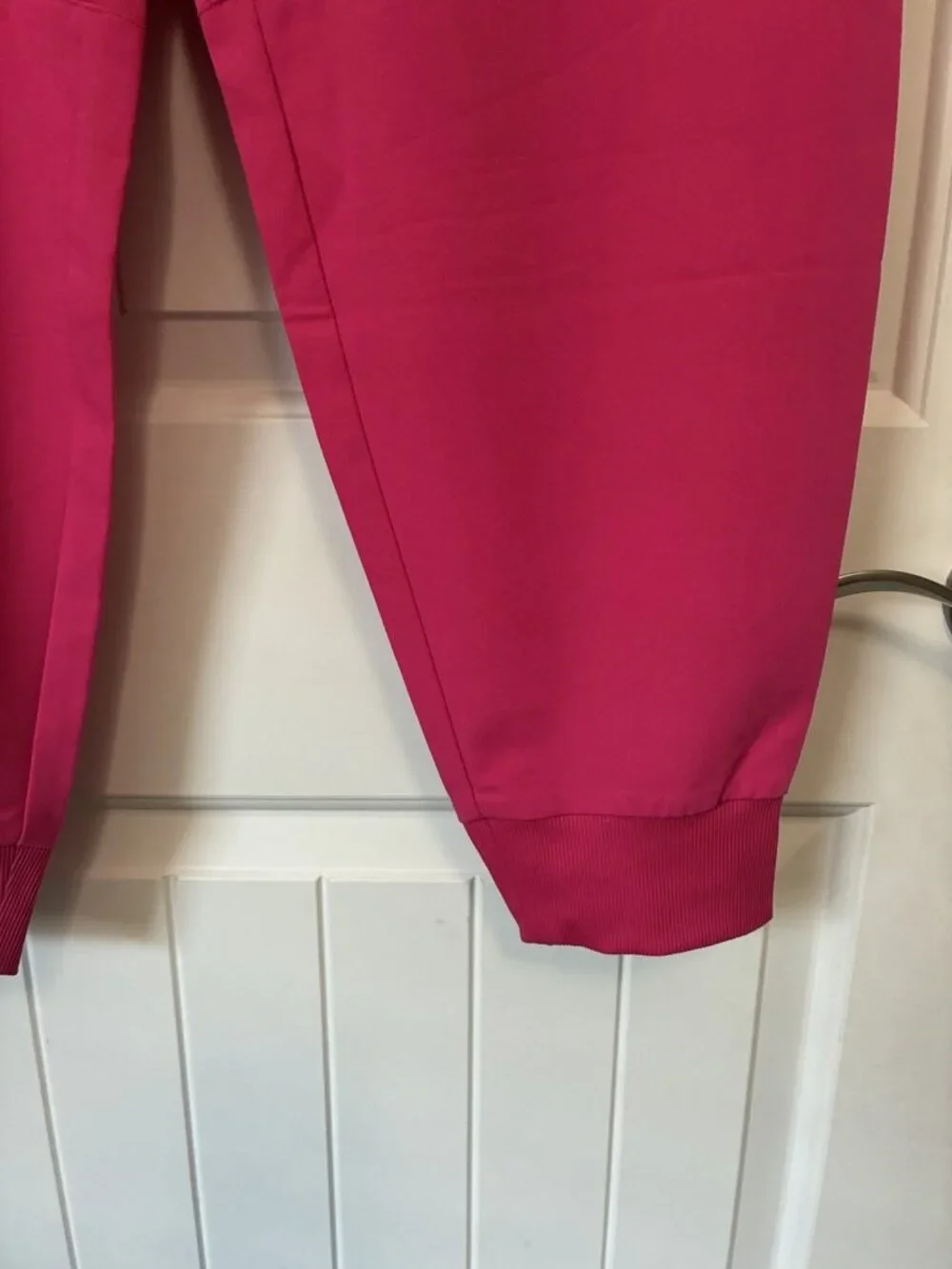Figs Scrub Tansen Jogger In Dark Pink Size LS 34” x 28”